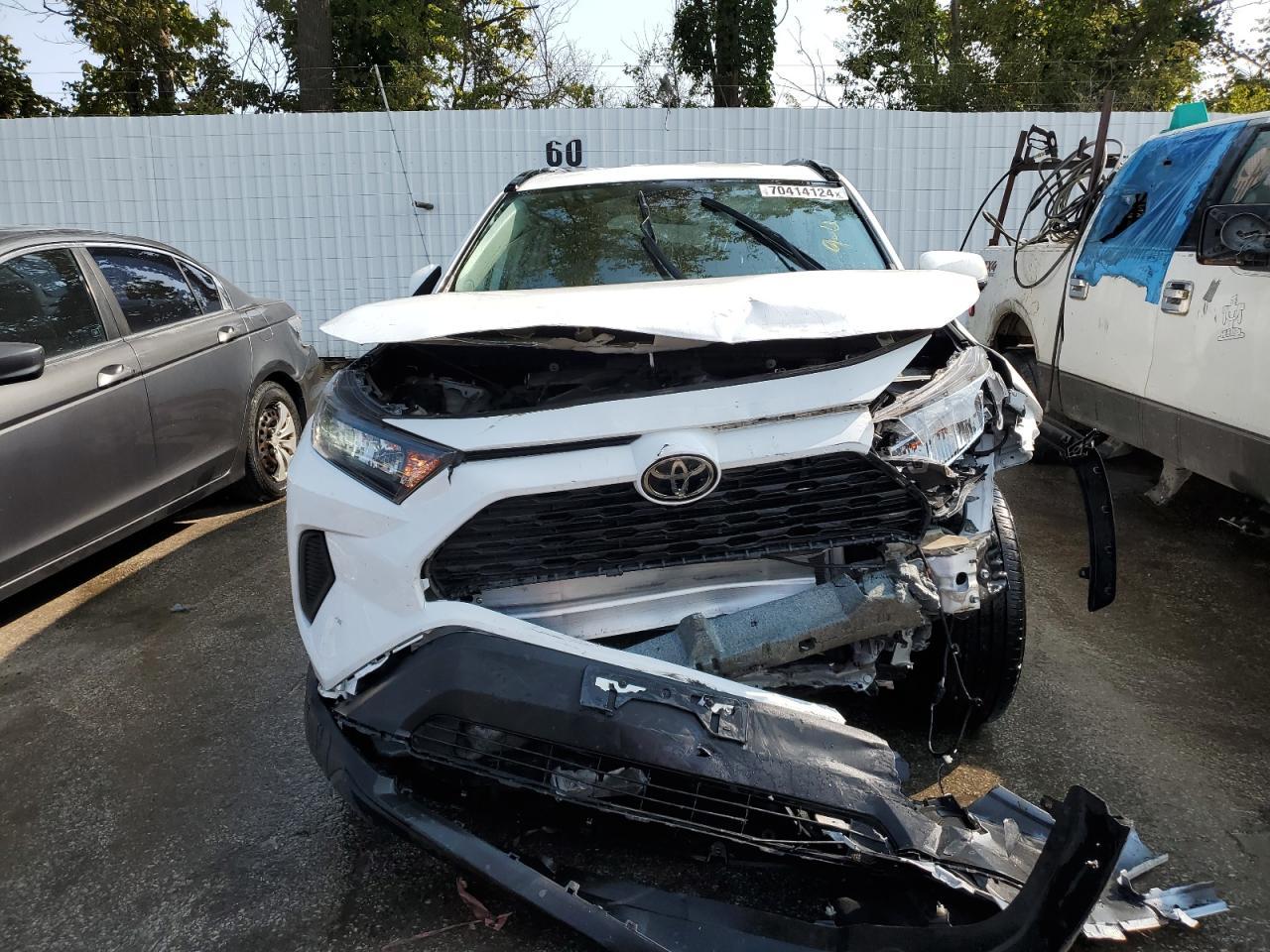 2021 Toyota Rav4 Le - Фото 5