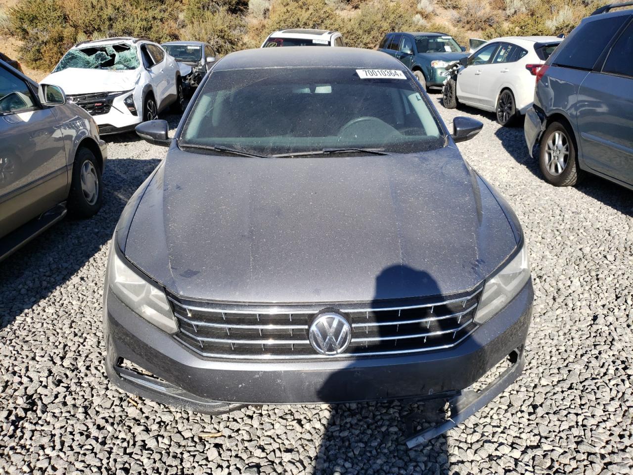 2016 Volkswagen Passat S - Image 5