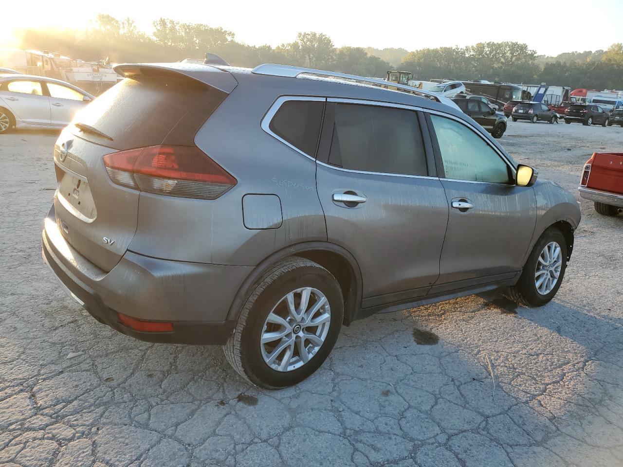 2018 Nissan Rogue S - Image 3