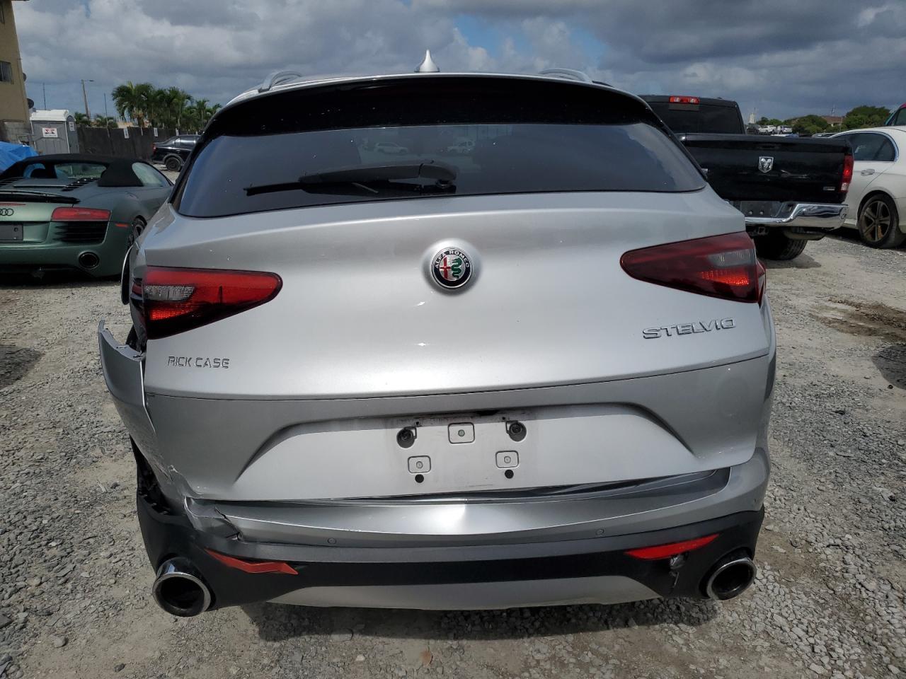 2020 Alfa Romeo Stelvio - Фото 6