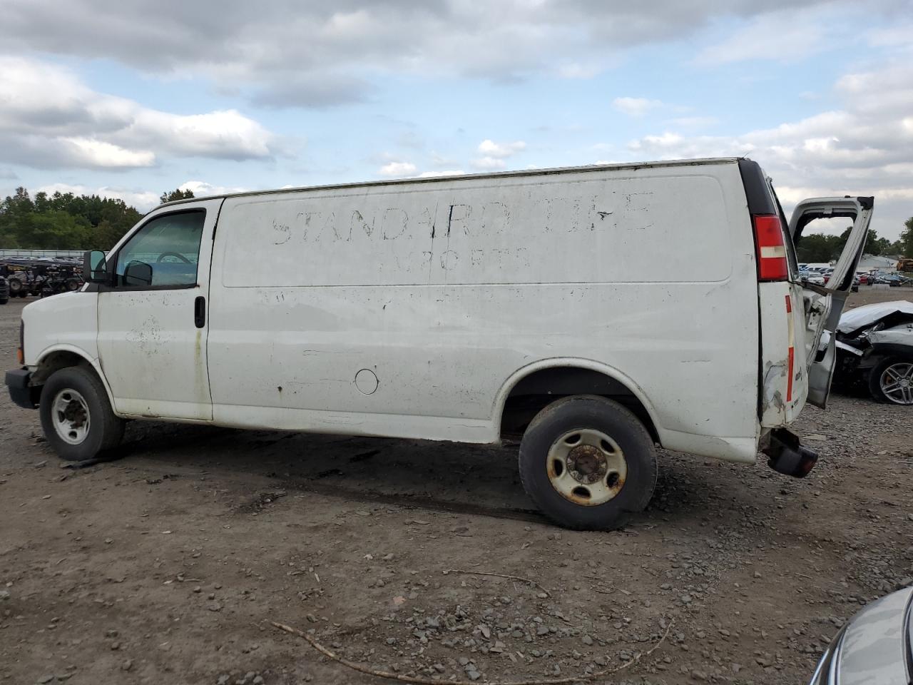 2013 Chevrolet Express G3500 - Image 2