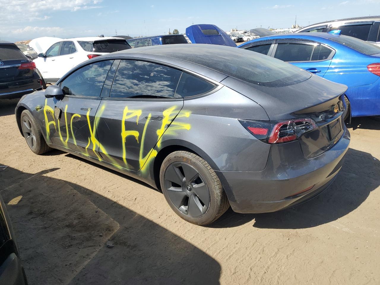 2023 Tesla Model 3 - Фото 2