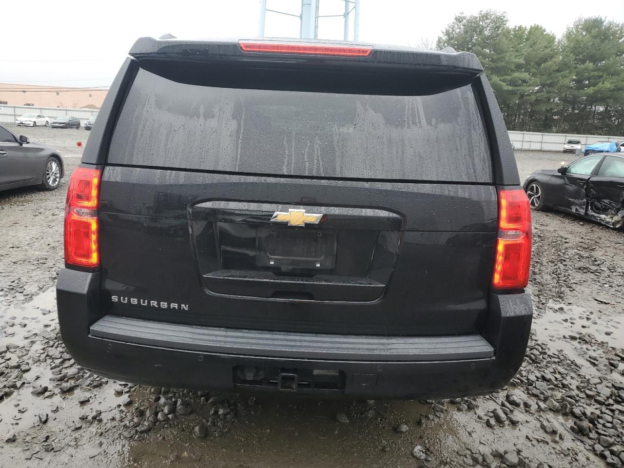 2018 Chevrolet Suburban C1500 Lt - Фото 6