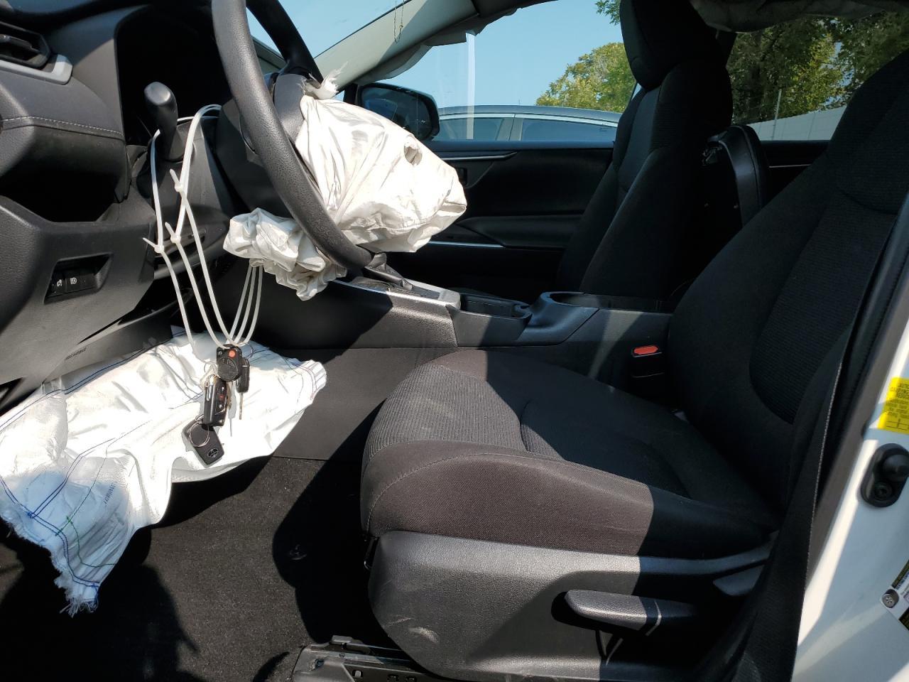 2021 Toyota Rav4 Le - Фото 7
