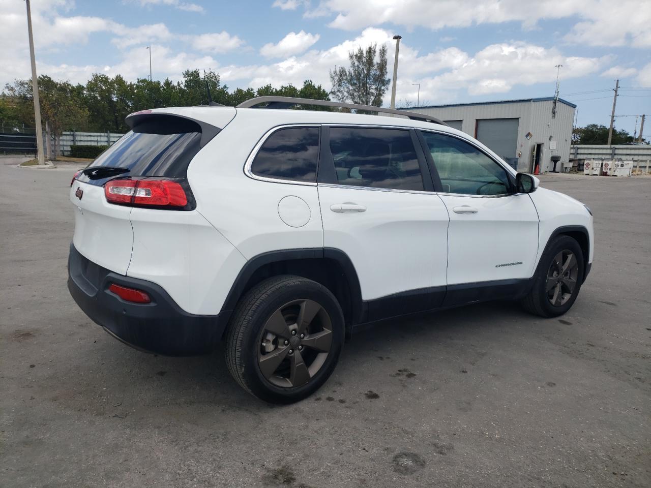2017 Jeep Cherokee Latitude - Фото 3