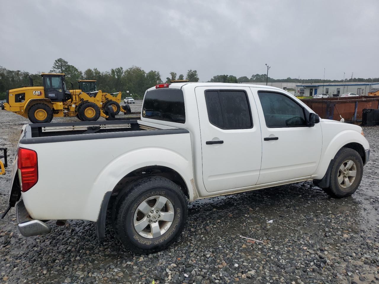 2009 Nissan Frontier Crew Cab Se - Image 3