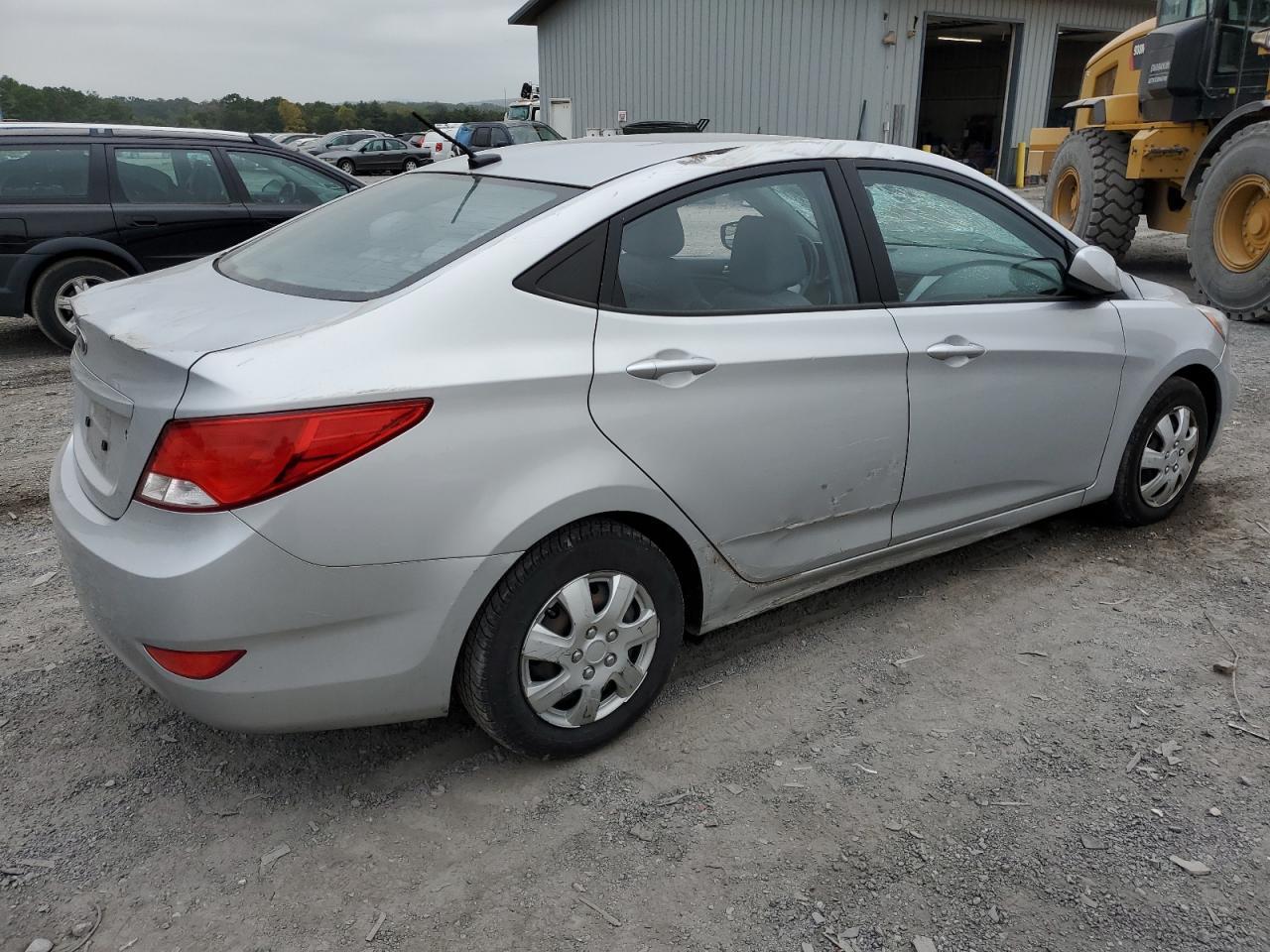 2015 Hyundai Accent Gls - Image 3