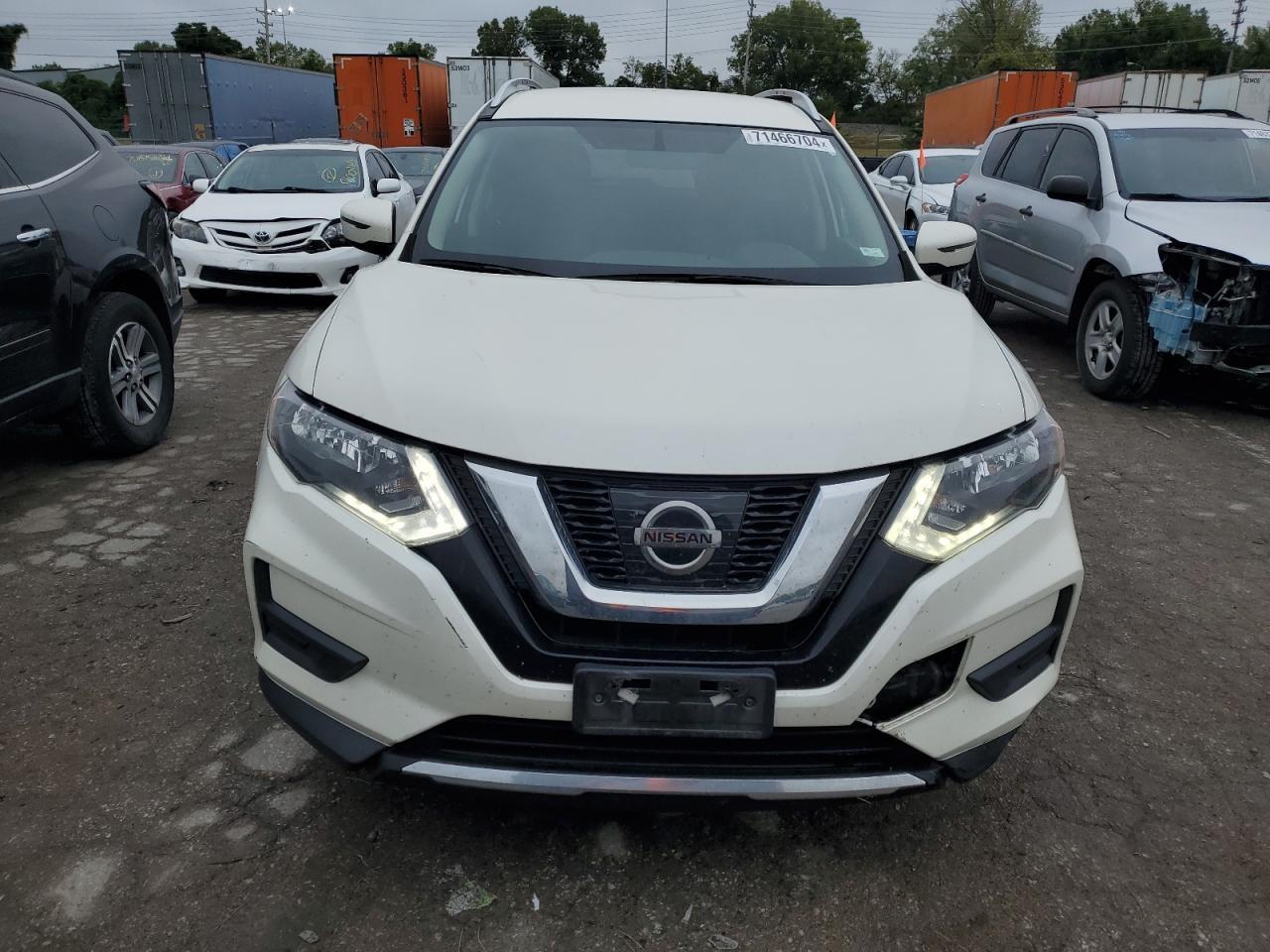 2017 Nissan Rogue S - Фото 5