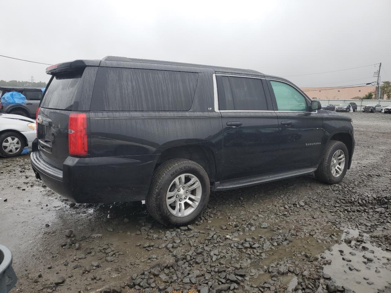 2018 Chevrolet Suburban C1500 Lt - Фото 3
