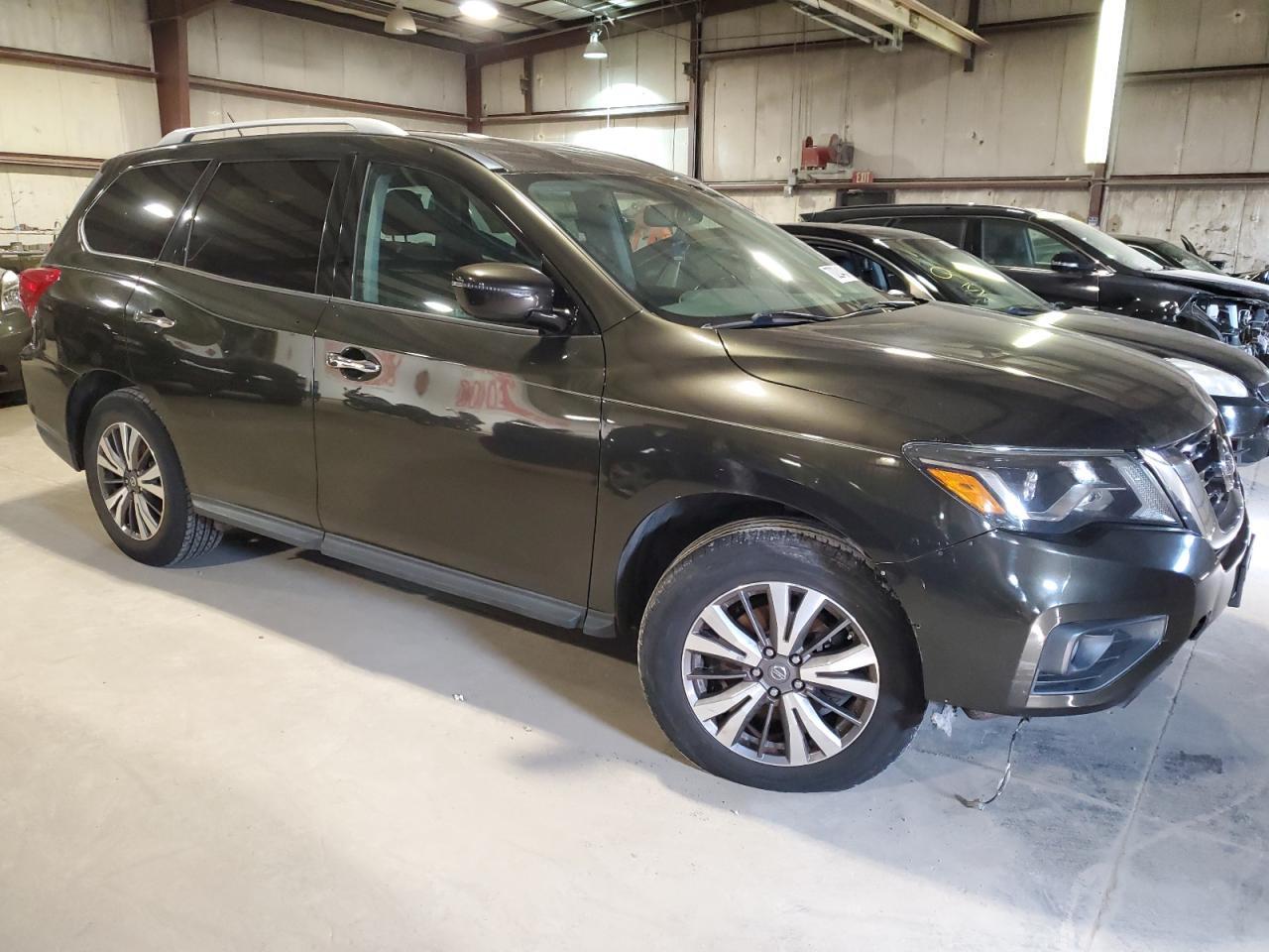 2017 Nissan Pathfinder S - Фото 4