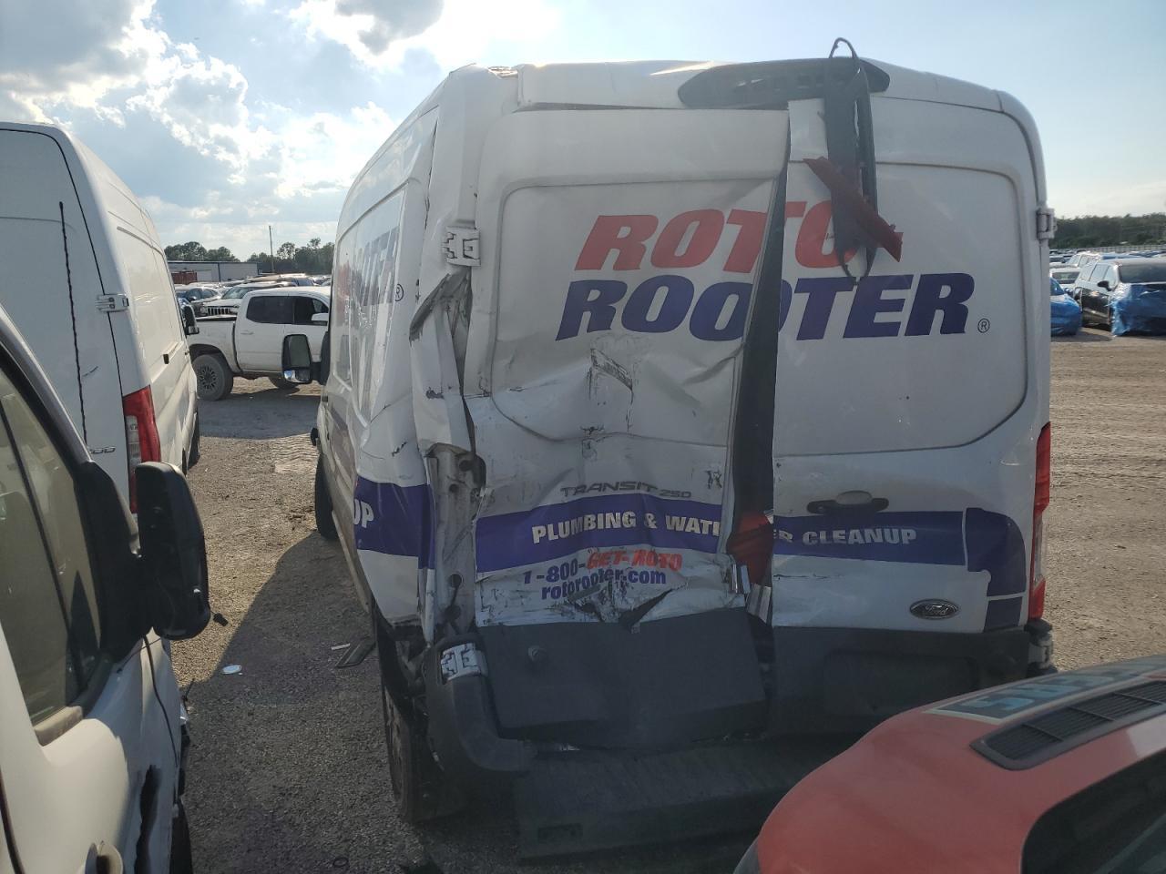 2018 Ford Transit T-250 - Фото 2