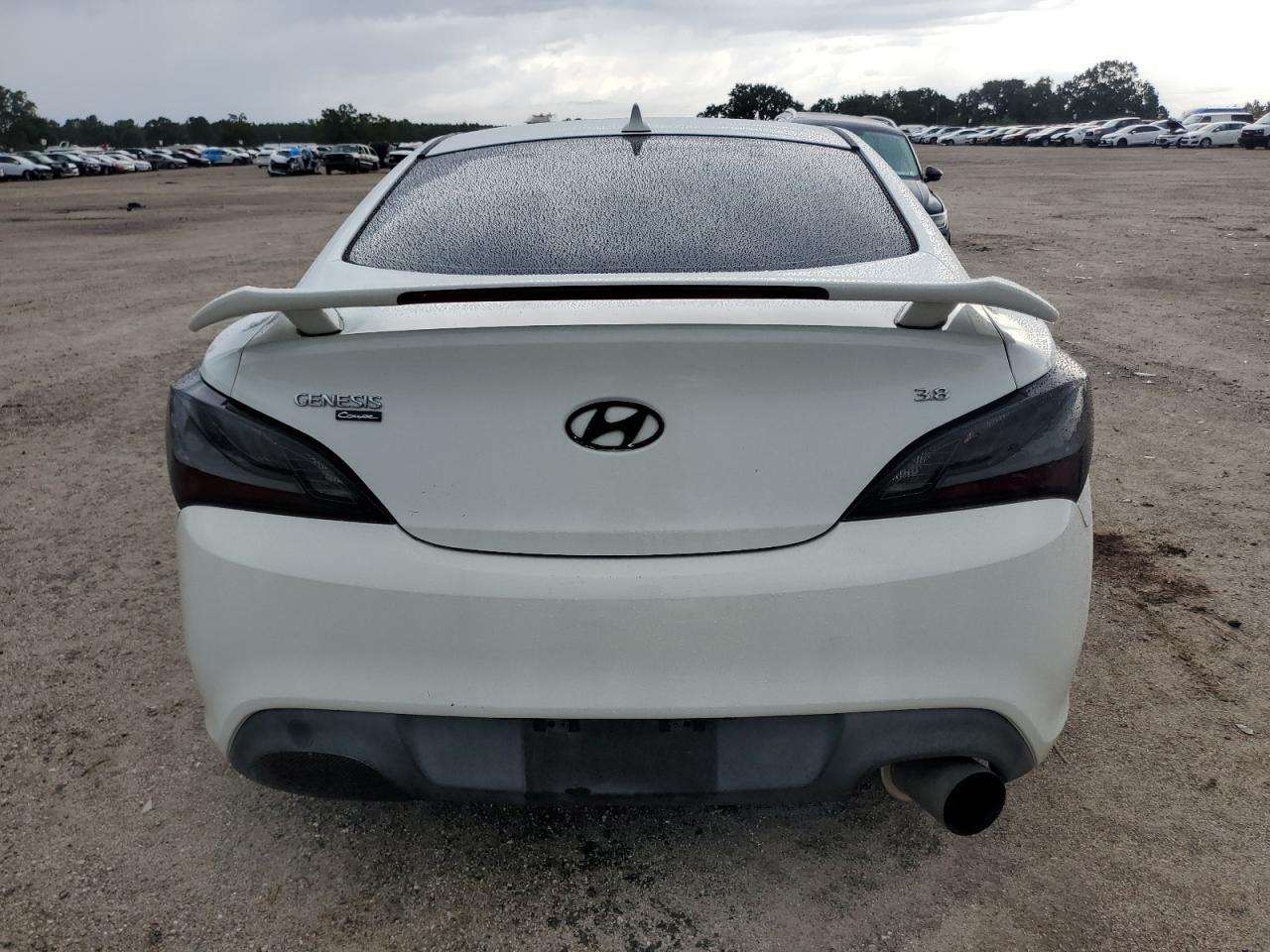 2011 Hyundai Genesis Coupe 3.8L - Фото 6