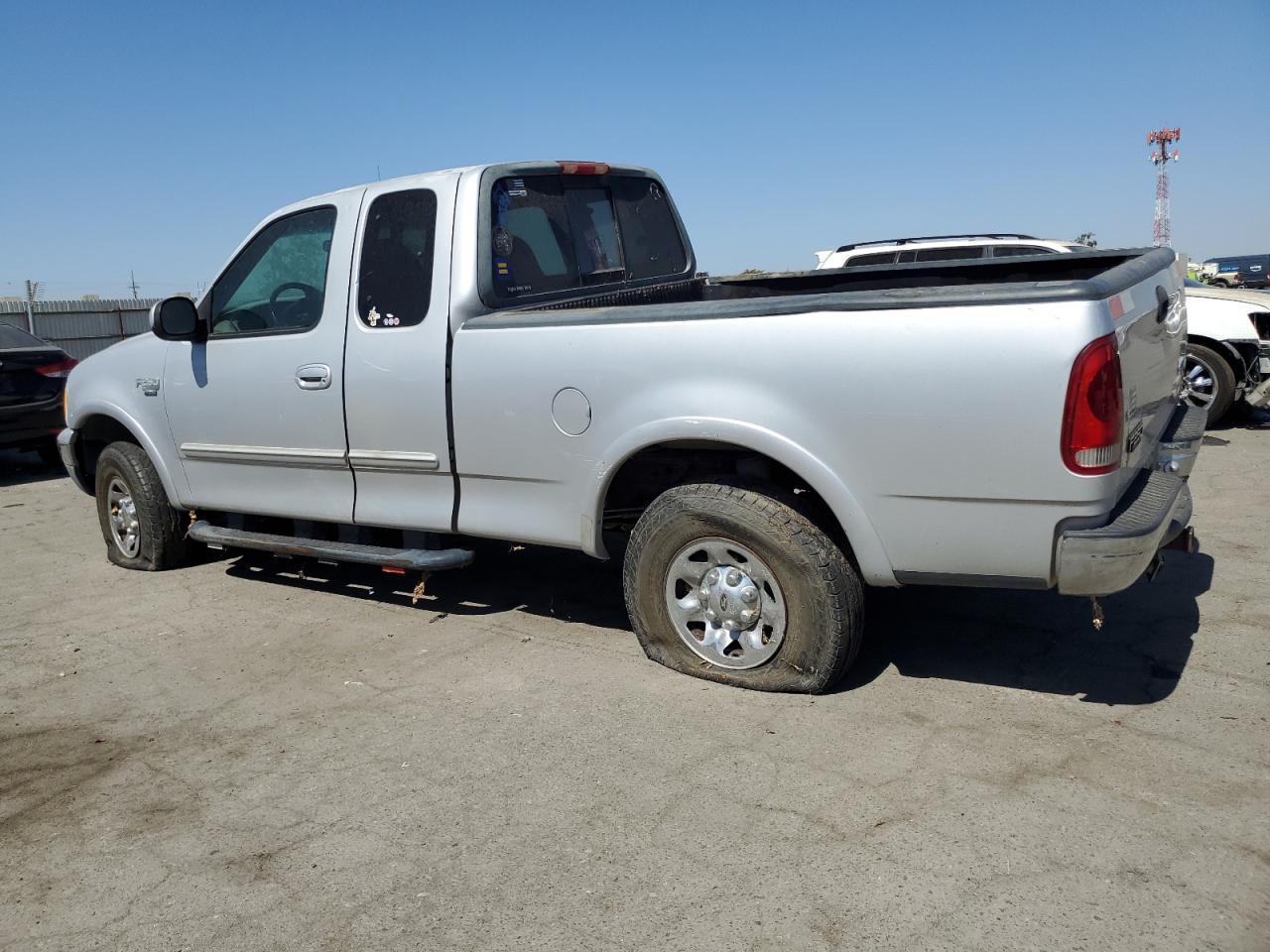 1999 Ford F250 - Фото 2
