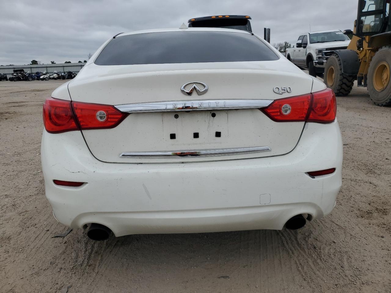 2017 Infiniti Q50 Premium - Image 6