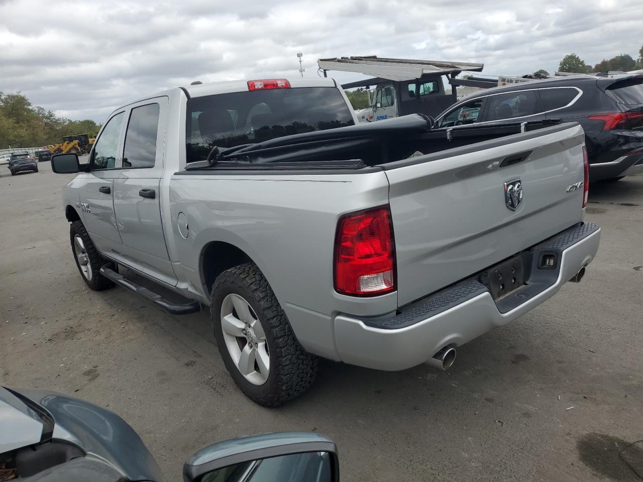 2015 Ram 1500 St - Image 2