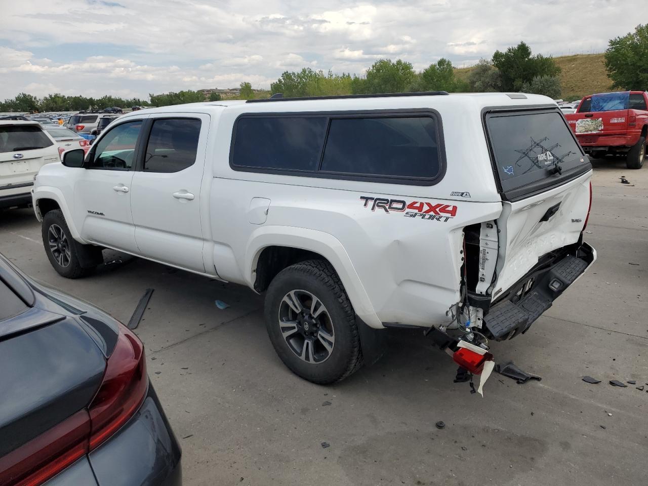 2018 Toyota Tacoma Double Cab - Image 2