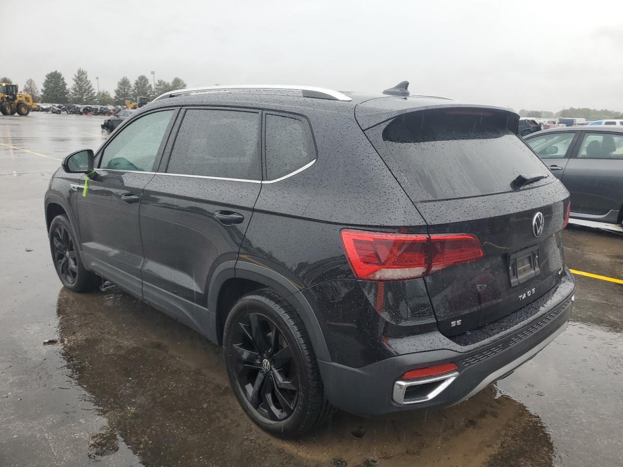 2023 Volkswagen Taos Se - Фото 2