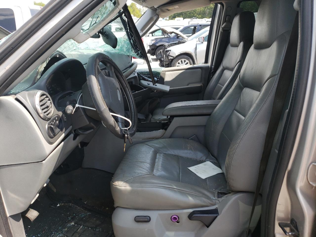 2004 Ford Expedition Xlt - Фото 7