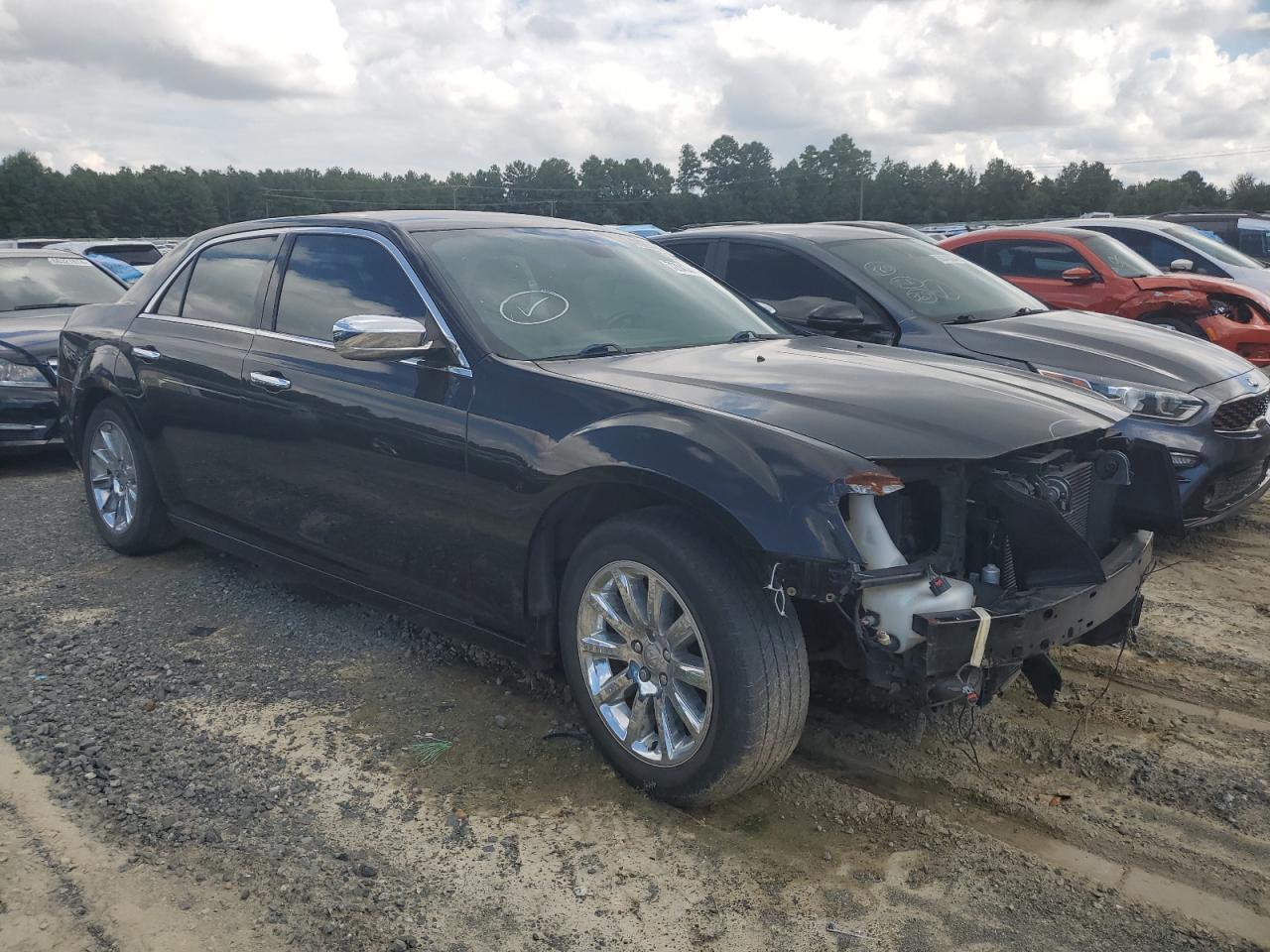 2013 Chrysler 300C - Фото 4