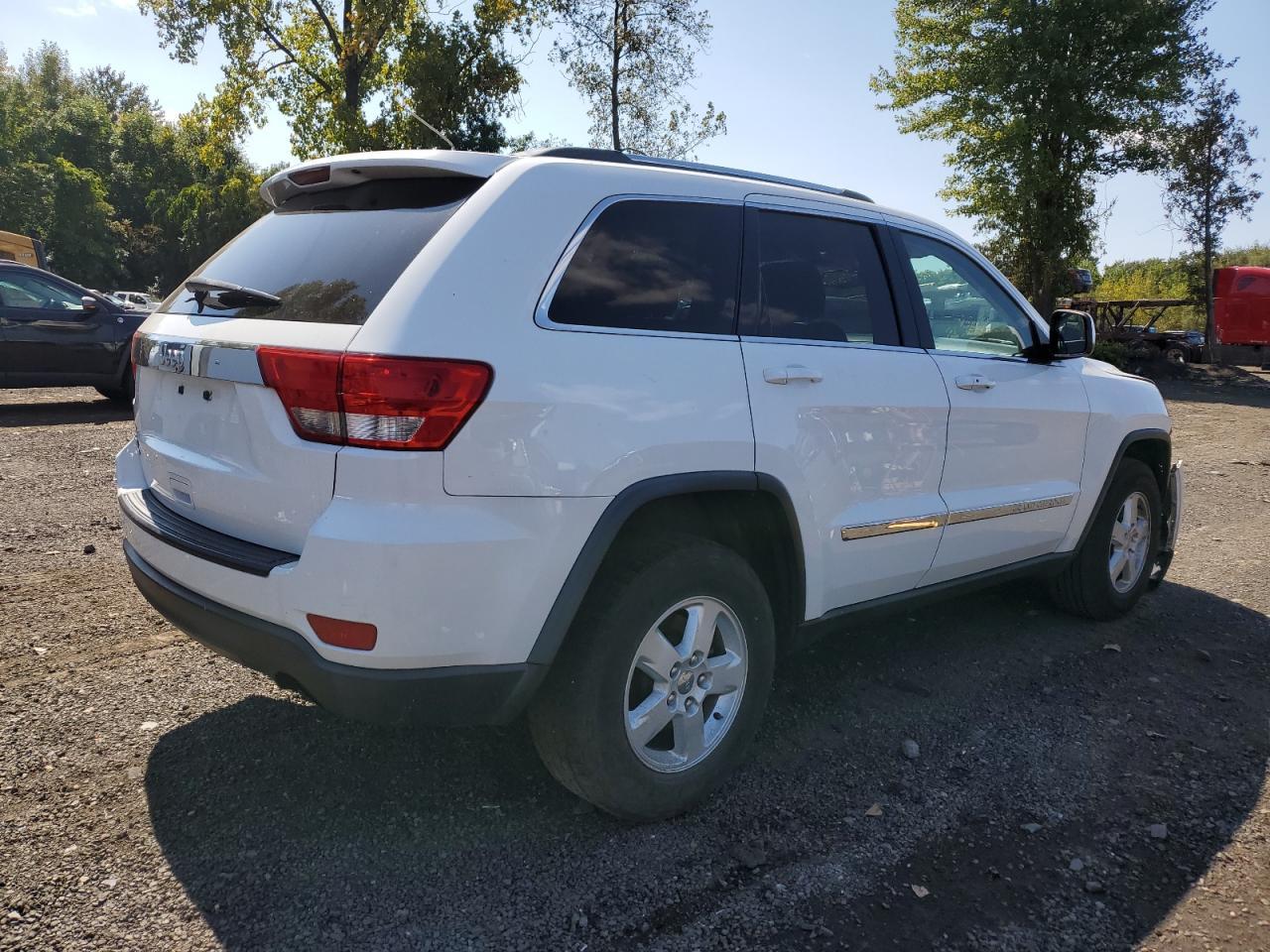 2013 Jeep Grand Cherokee Laredo - Фото 3