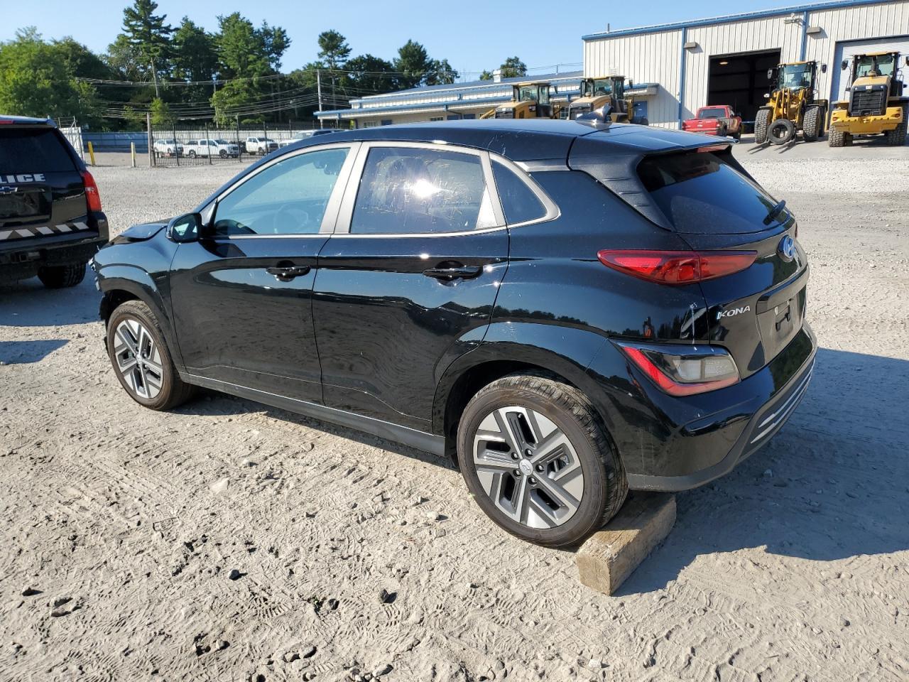 2023 Hyundai Kona Se - Image 2