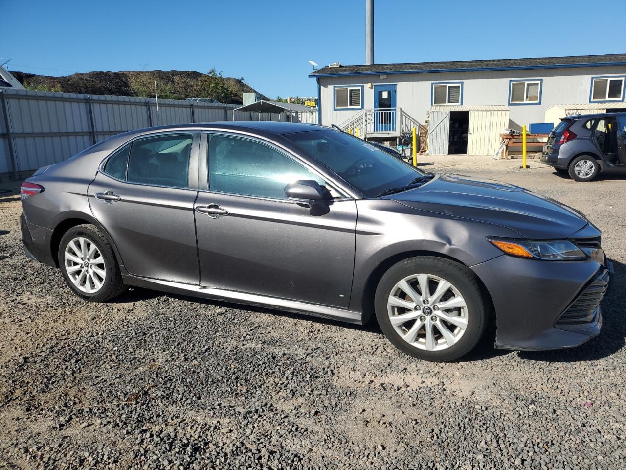 2018 Toyota Camry L - Фото 4