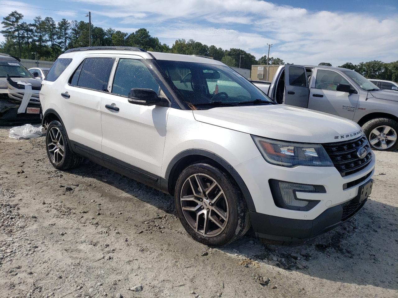 2016 Ford Explorer Sport - Фото 4