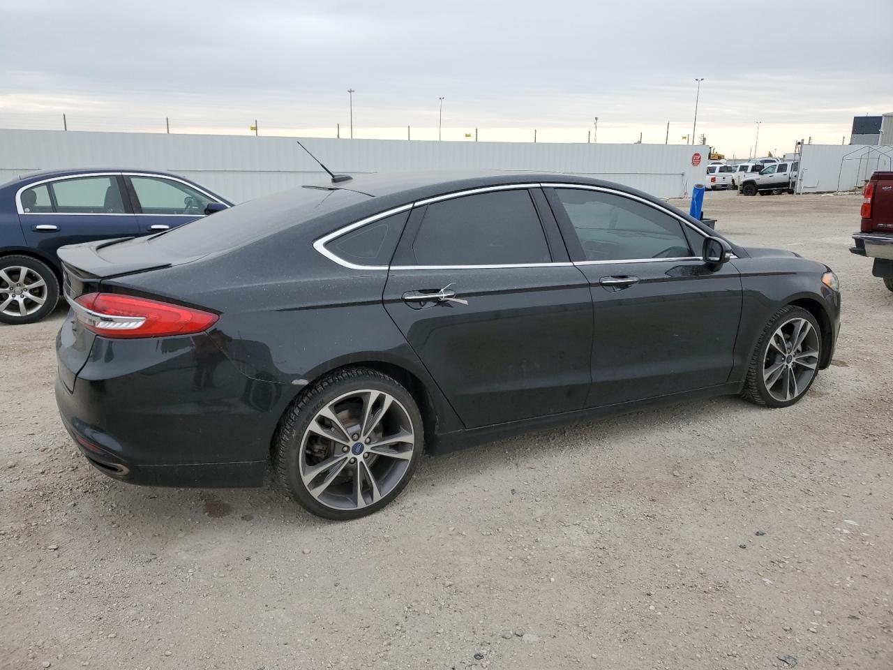 2018 Ford Fusion Titanium/Platinum - Фото 3