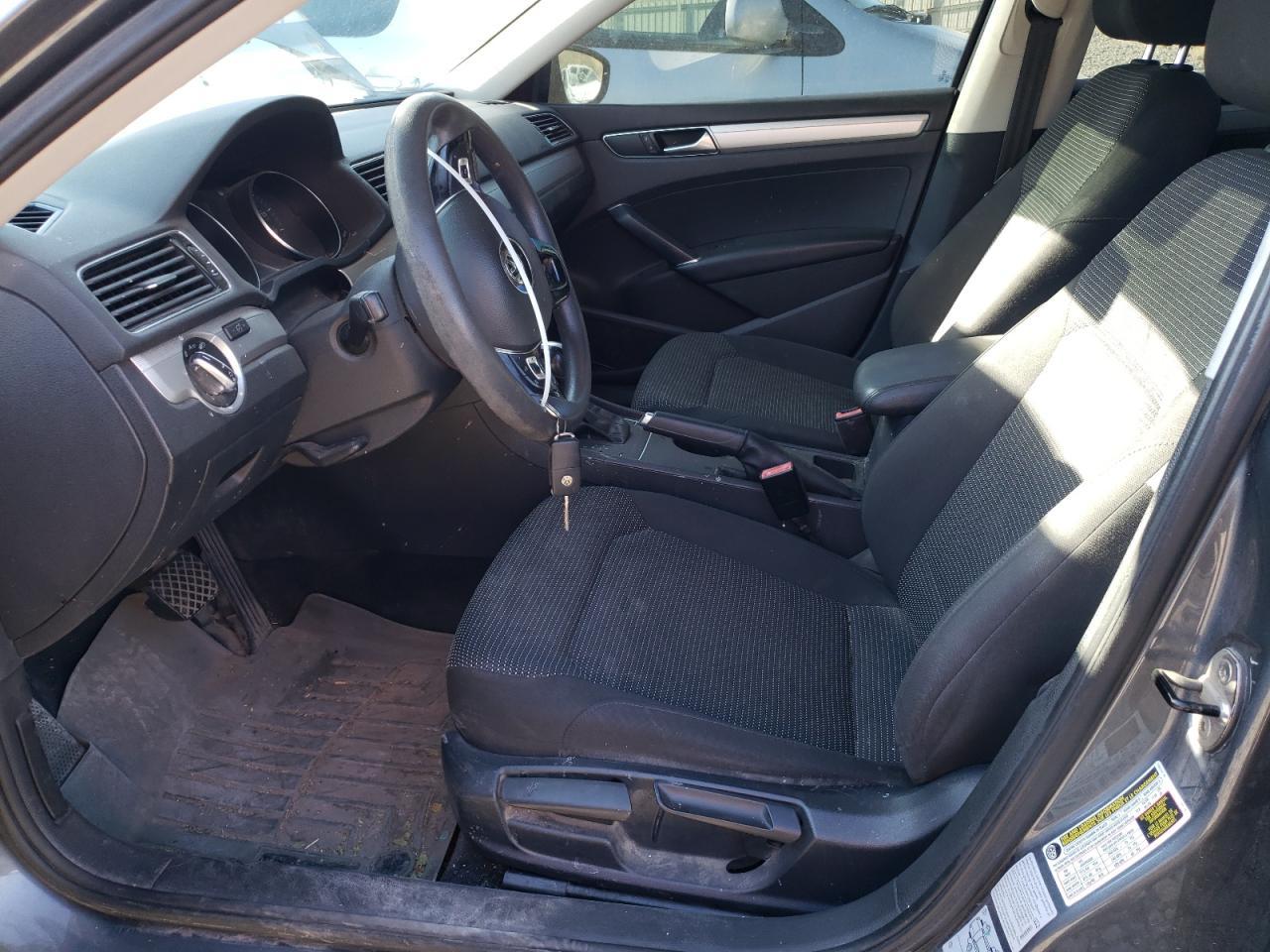 2016 Volkswagen Passat S - Image 7