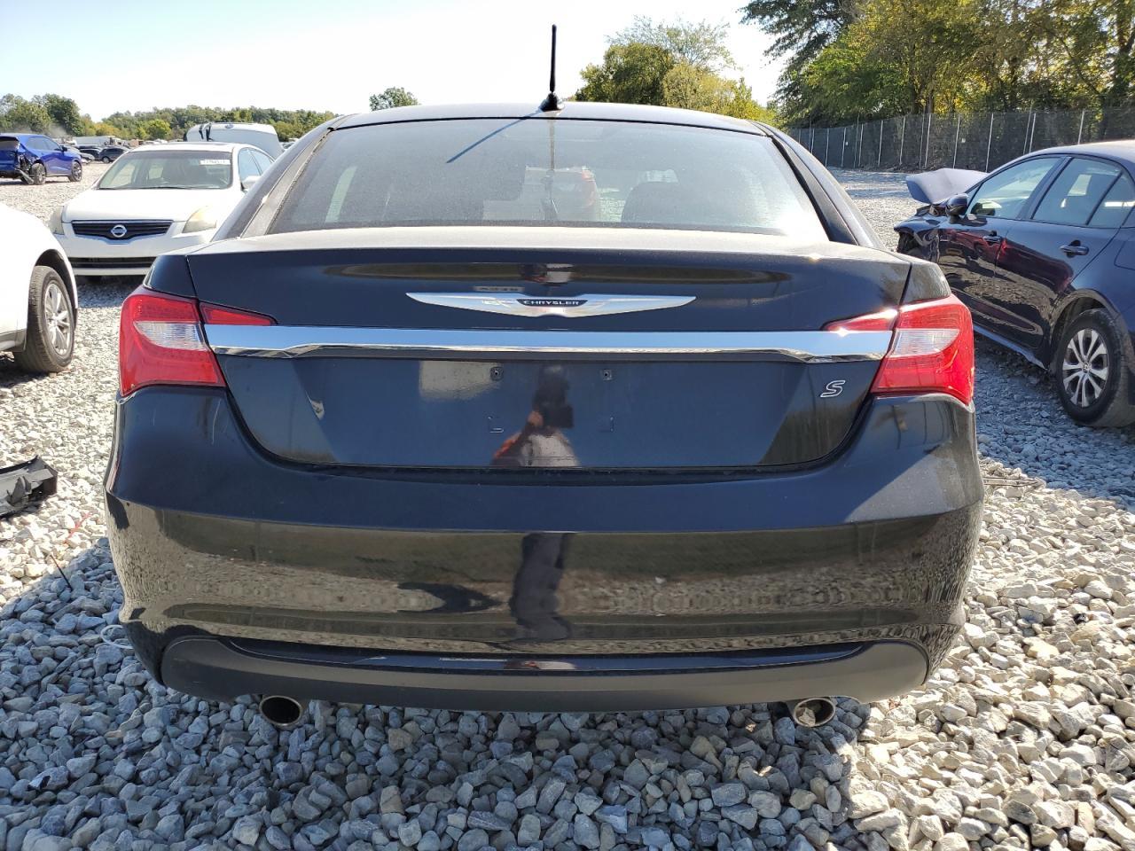 2014 Chrysler 200 Limited - Фото 6