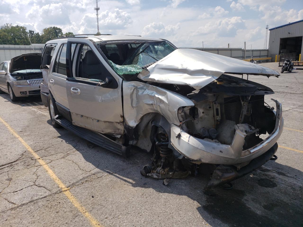 2004 Ford Expedition Xlt - Фото 4