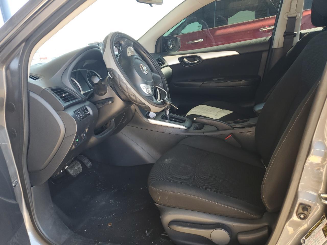 2019 Nissan Sentra S - Фото 7