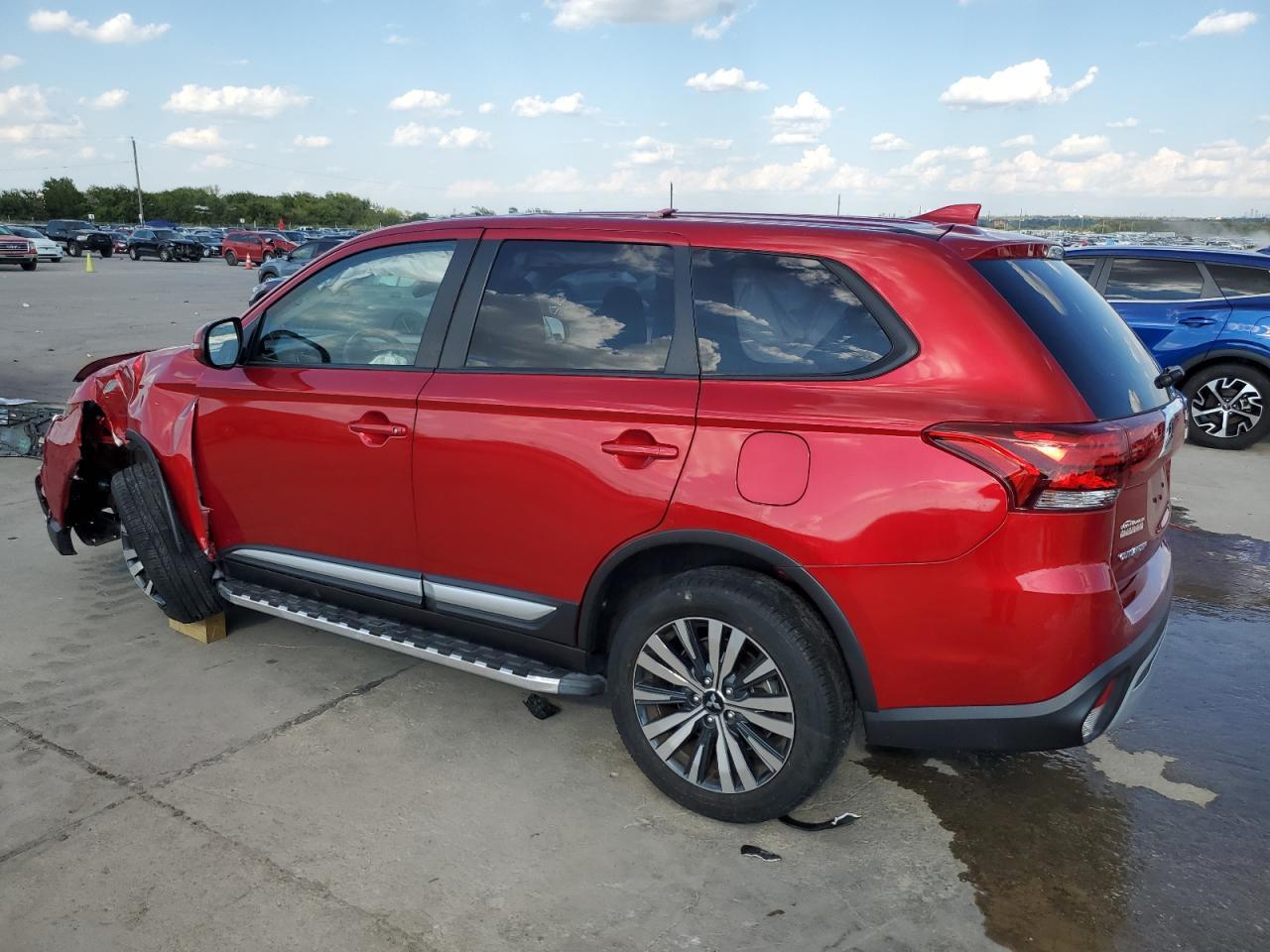 2020 Mitsubishi Outlander Se - Image 2