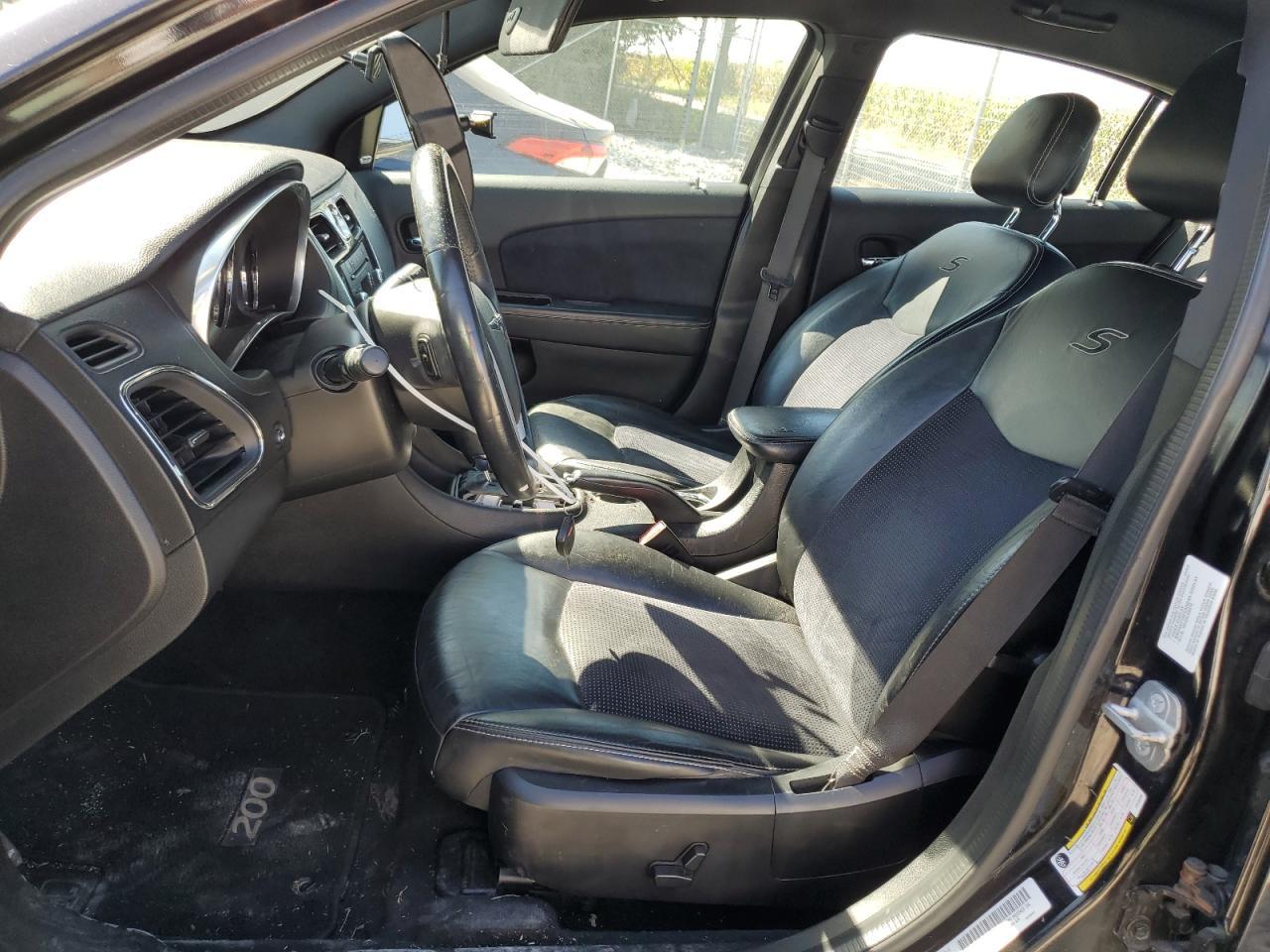 2014 Chrysler 200 Limited - Фото 7