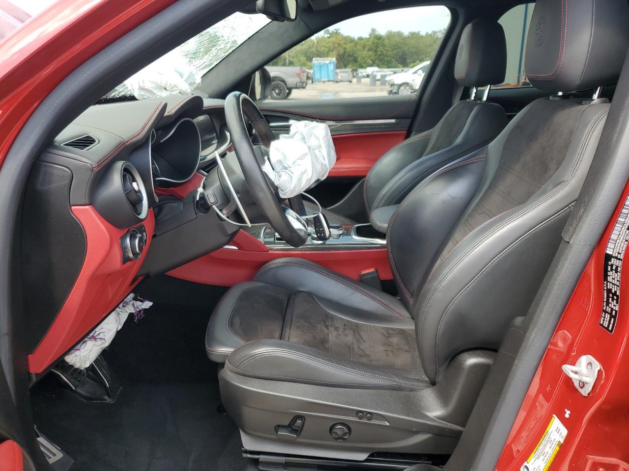 2020 Alfa Romeo Stelvio Quadrifoglio - Фото 7