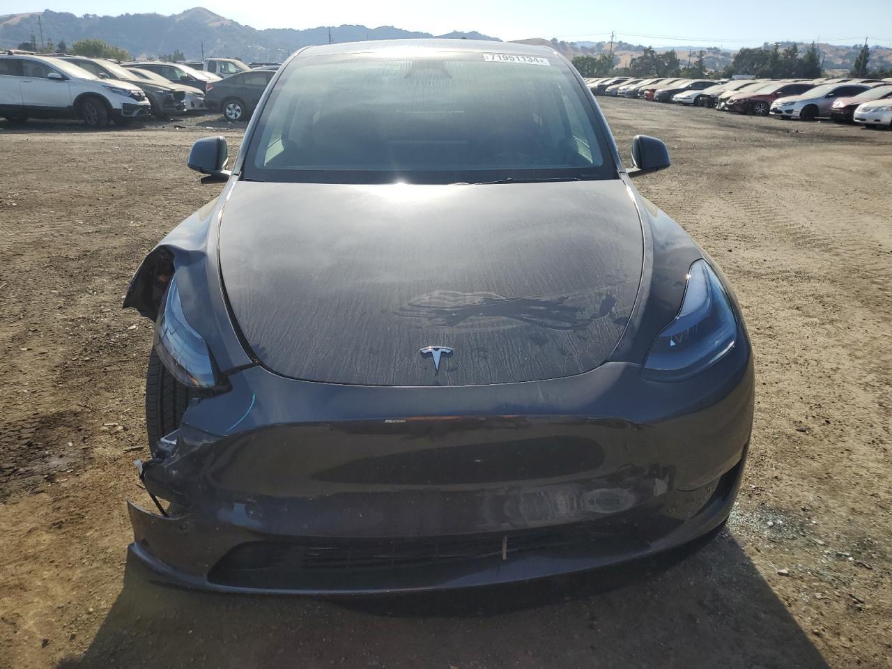 2024 Tesla Model Y - Image 5