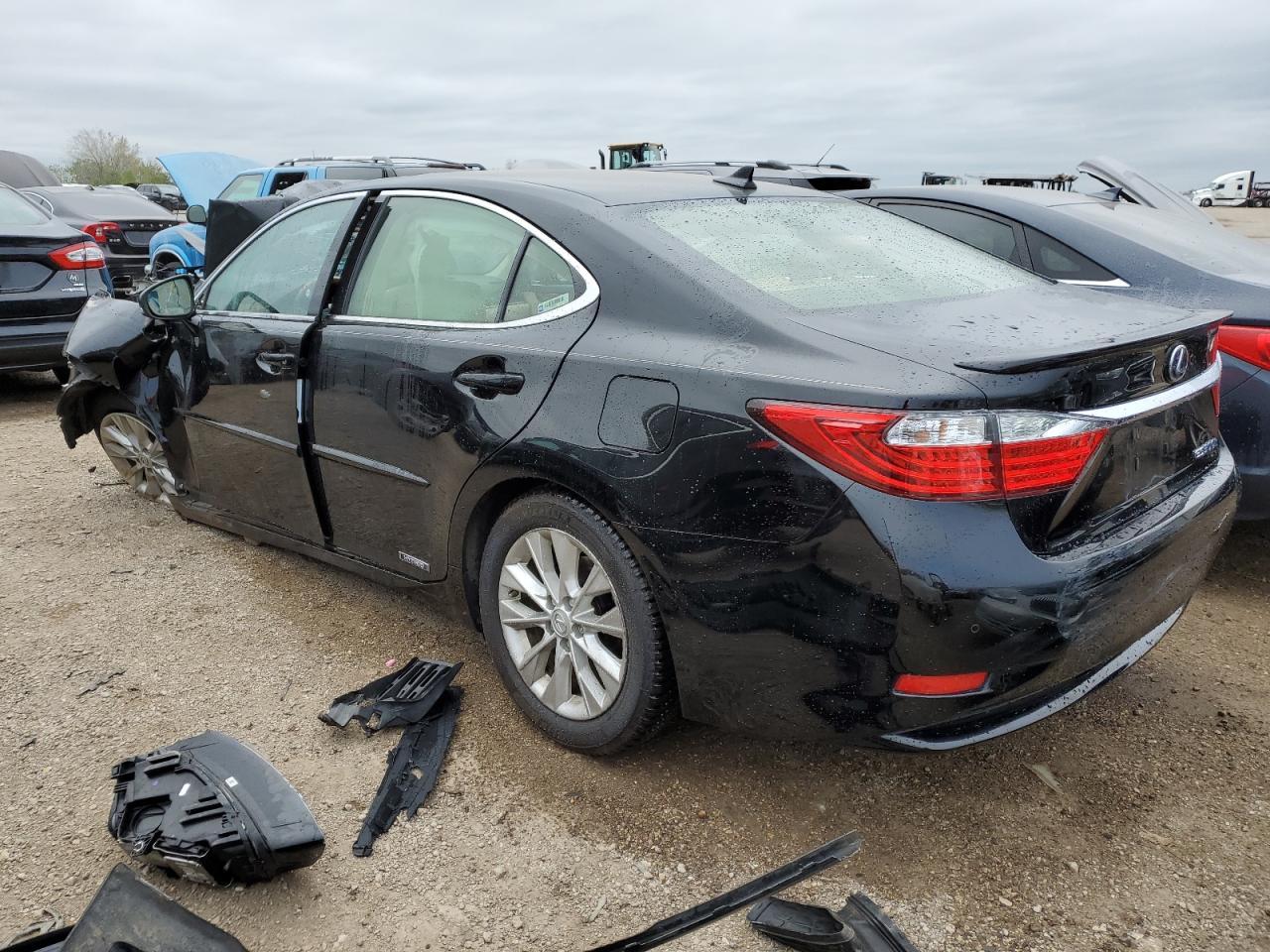 2013 Lexus Es 300H - Image 2
