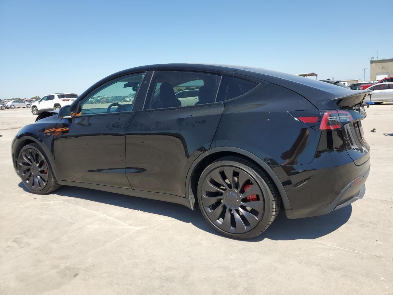 2023 Tesla Model Y - Фото 2