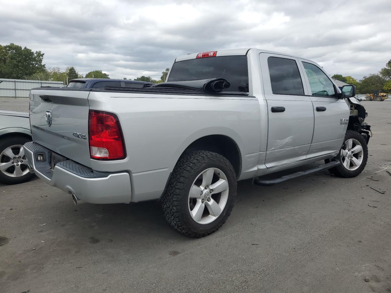 2015 Ram 1500 St - Image 3