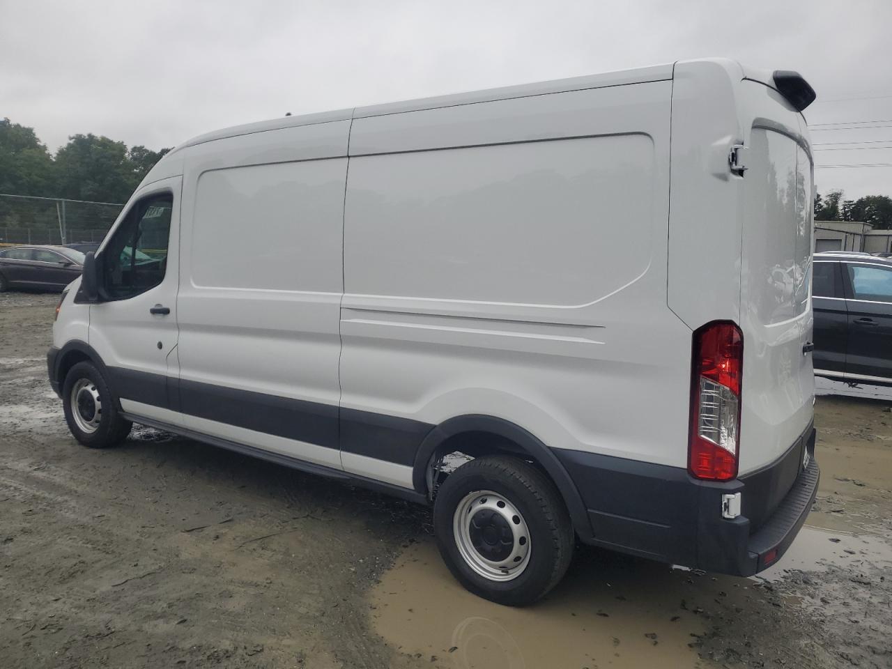 2022 Ford Transit T-250 - Фото 2
