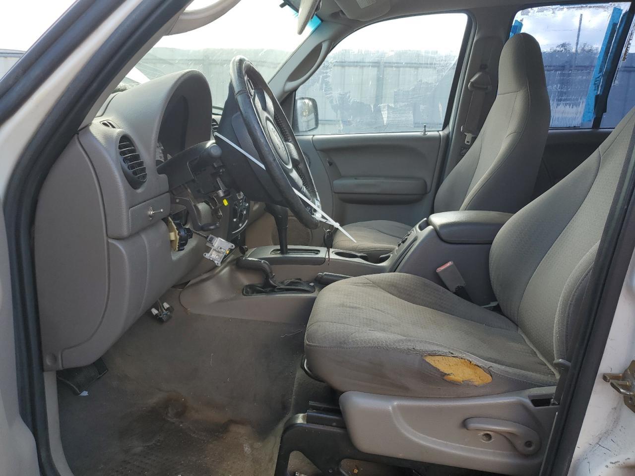 2003 Jeep Liberty Sport - Фото 7