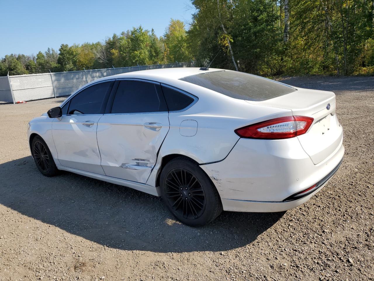 2016 Ford Fusion Se - Фото 2
