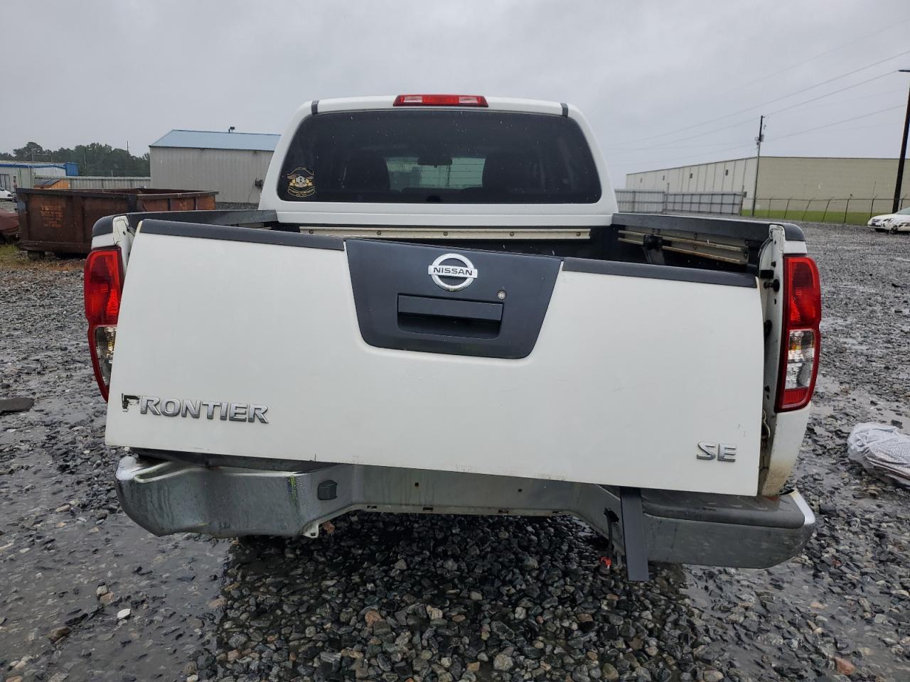 2009 Nissan Frontier Crew Cab Se - Image 6