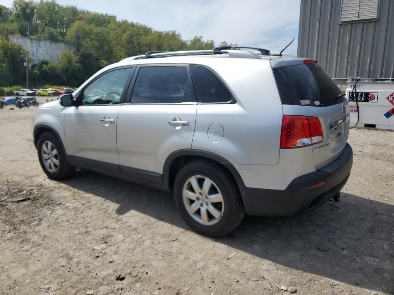2012 Kia Sorento Base - Фото 2