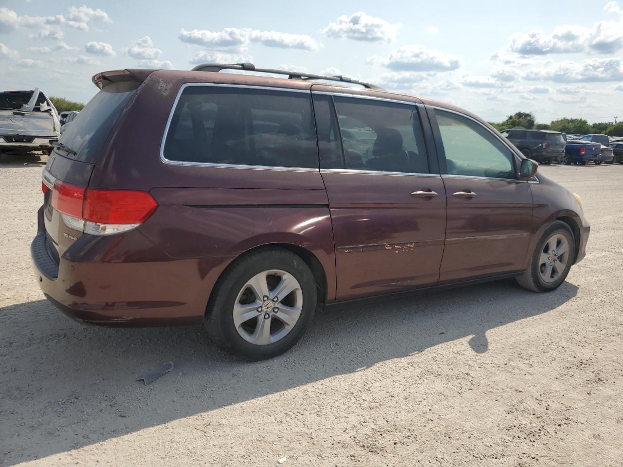 2008 Honda Odyssey Touring - Image 3