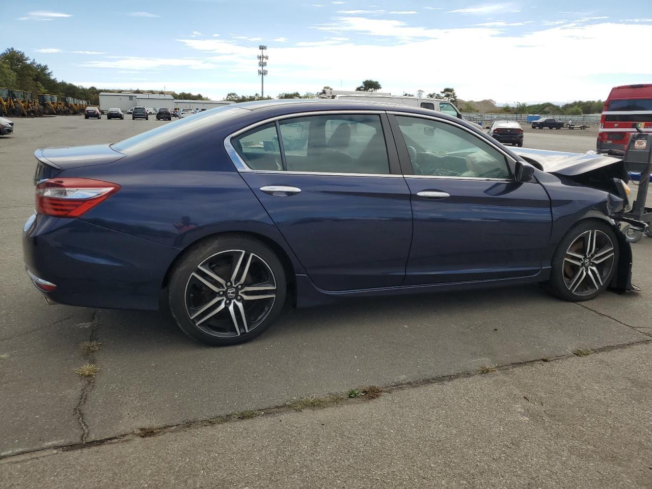 2017 Honda Accord Sport - Фото 3