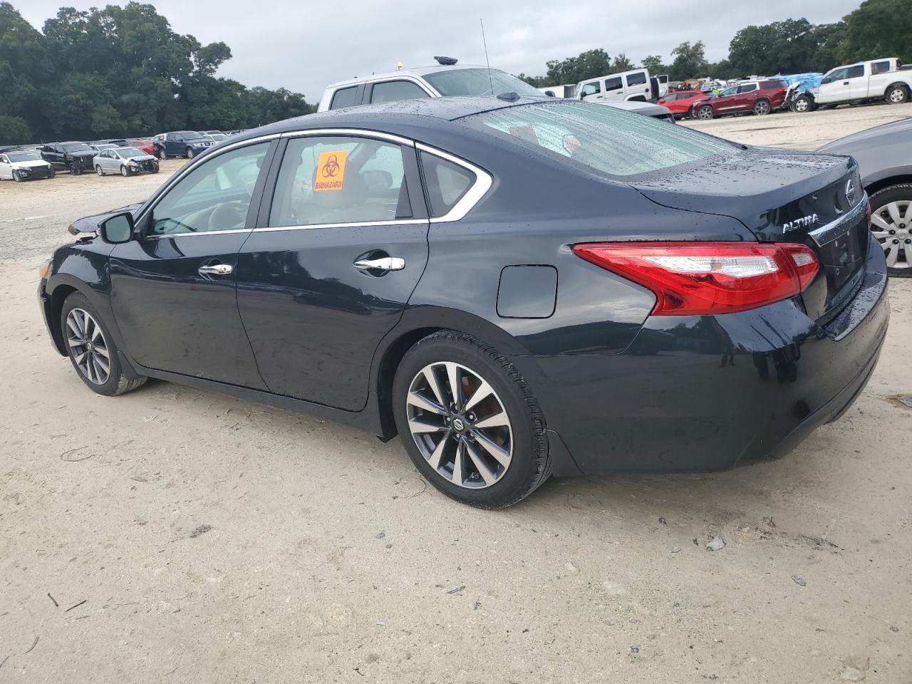 2017 Nissan Altima 2.5 - Image 2