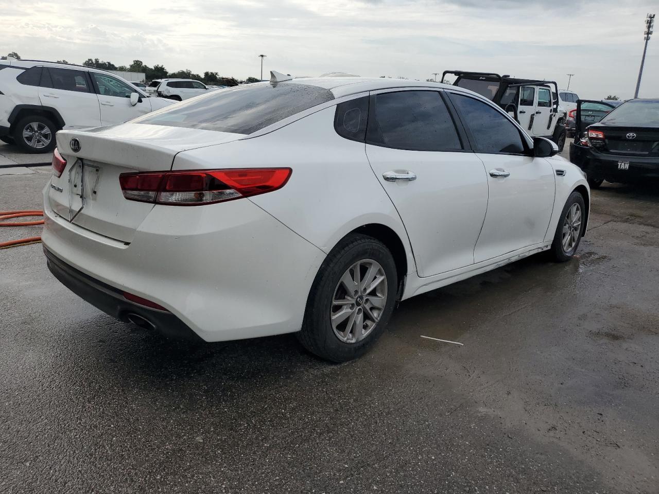2016 Kia Optima Lx - Image 3