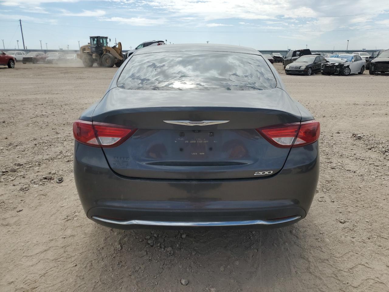 2016 Chrysler 200 Limited - Image 6