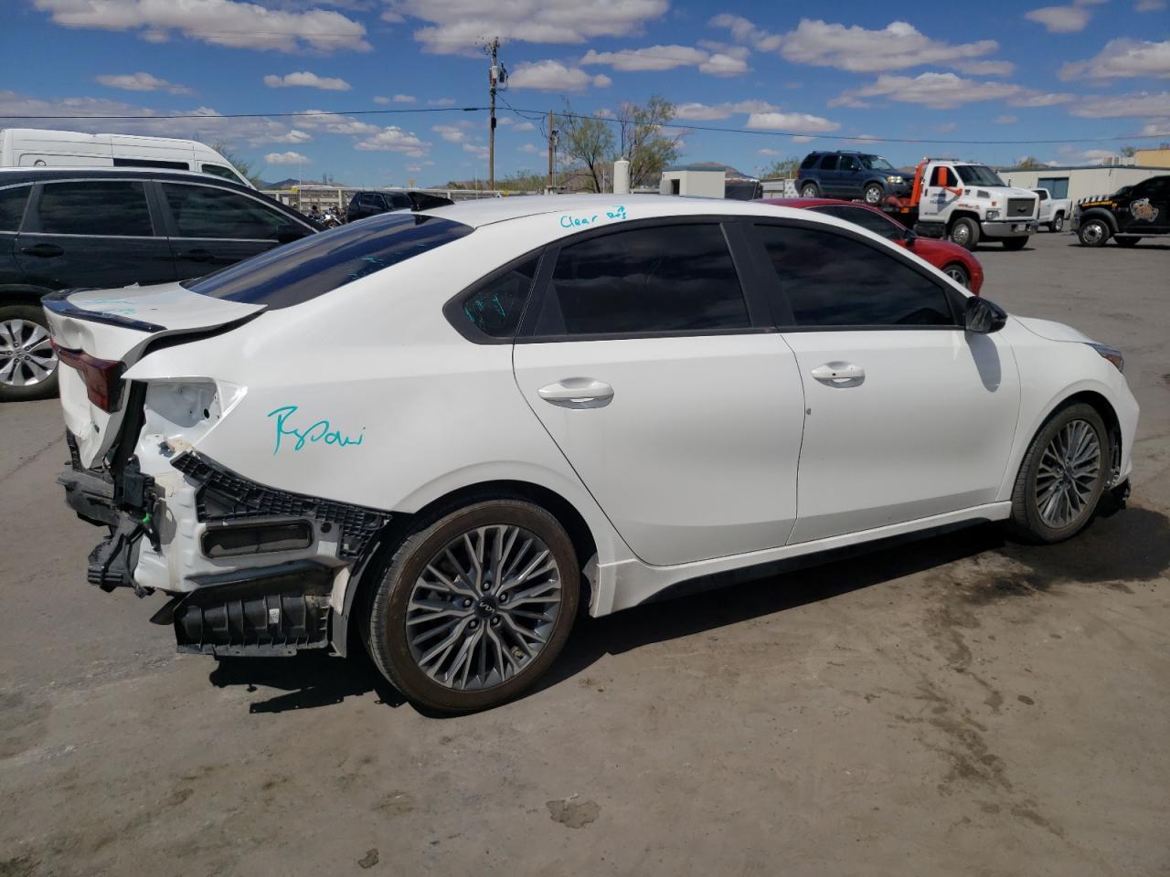 2022 Kia Forte Gt Line - Фото 3